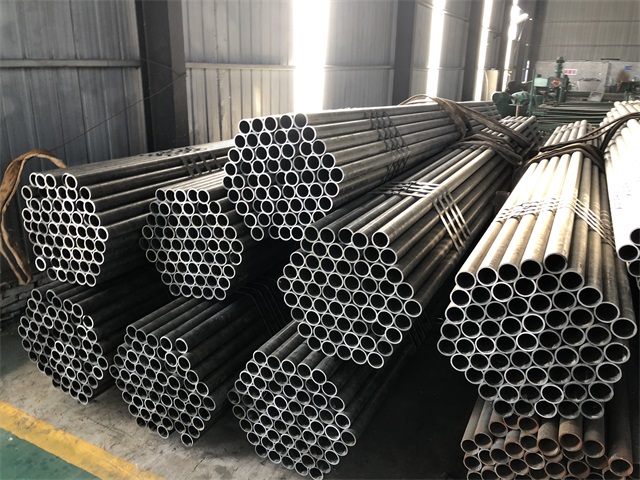 黔东南小口径厚壁无缝钢管